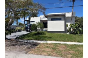 2161 Ne 124th St North Miami, FL 33181 - MLS#A11986524