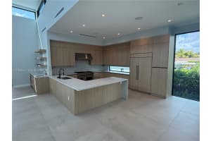 2161 Ne 124th St North Miami, FL 33181 - MLS#A11986524