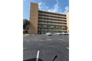 620 Ne 12th Ave 101, Hallandale Beach