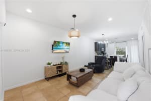 5918 Woodlands Blvd , Tamarac, FL 33319 - MLS#A11986560