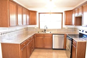 9561 Sunrise Lakes Blvd 106 Sunrise, FL 33322 - MLS#A11986646