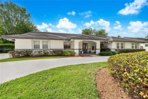 10422 Sw 121st St, Miami