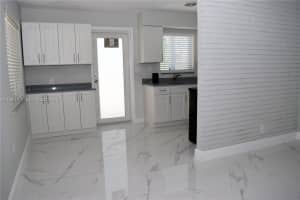 622 Ne 6th St 2 Hallandale Beach, FL 33009 - MLS#A11986701