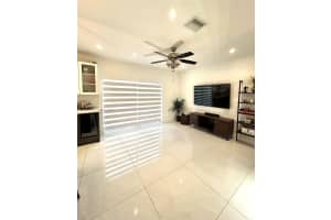 MLS# A11986702, Miami, Florida 33194