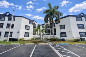 9731 Fontainebleau Blvd F306 Miami, FL 33172 - MLS#A11986731