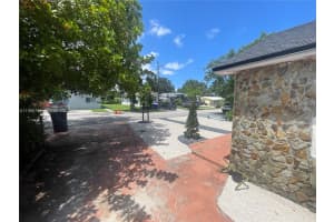 5738 Garfield St B Hollywood, FL 33021 - MLS#A11986747