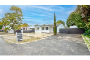 10529 Nw 35th Ave, Miami