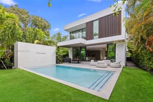 4534 Sheridan Ave Miami Beach, FL 33140 - MLS#A11986797