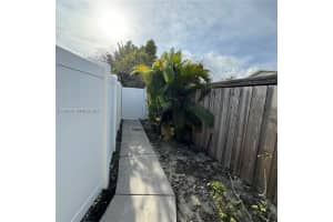 590 Ne 20th St 2 Wilton Manors, FL 33305 - MLS#A11986831