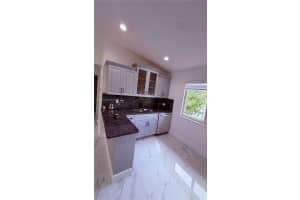 8033 Lake Dr APT 203, Doral, FL 33166, - MLS#A11986844