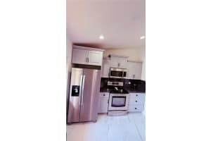 8033 Lake Dr APT 203, Doral, FL 33166, - MLS#A11986844