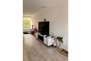 2561 Ne 193rd St 1201 Miami, FL 33180 - MLS#A11986860