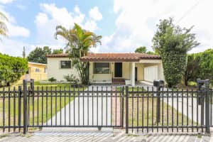 1078 Ne 157th St North Miami Beach, FL 33162 - MLS#A11986909
