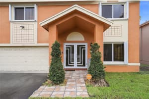 1421 SW 97th Ave, Pembroke Pines, FL 33025, - MLS#A11986928