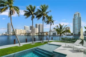 501 Palm Dr Hallandale Beach, FL 33009 - MLS#A11986942