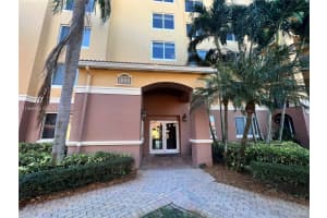 1000 Scotia Dr 101 Hypoluxo, FL 33462 - MLS#A11986943