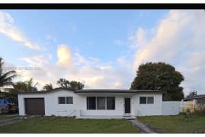 2011 Nw 178th St, Miami Gardens