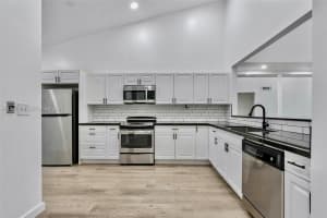 518 199th Ln , Miami, FL 33179 - MLS#A11987010