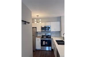 MLS# A11987032, Hollywood, Florida 33021