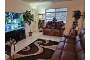 200 Ashbury Rd 307 Hollywood, FL 33024 - MLS#A11987049