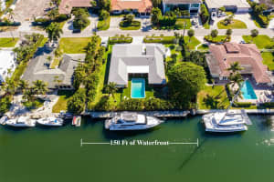 424 Alamanda Dr Hallandale Beach, FL 33009 - MLS#A11987051