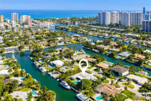 424 Alamanda Dr Hallandale Beach, FL 33009 - MLS#A11987051