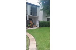 9437 Fontainebleau Blvd , Miami, FL 33172 - MLS#A11987086