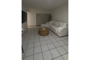 9437 Fontainebleau Blvd , Miami, FL 33172 - MLS#A11987086