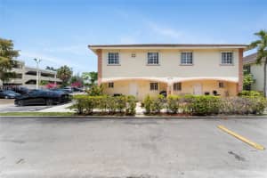 6755 Nw 182nd St 104 Hialeah, FL 33015 - MLS#A11987116