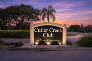 20704 Sw 103rd Pl 20704 Cutler Bay, FL 33189 - MLS#A11987121