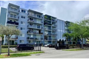 1470 NE 125th Terrace APT 802, North Miami, FL 33161, Sold 06/09/26