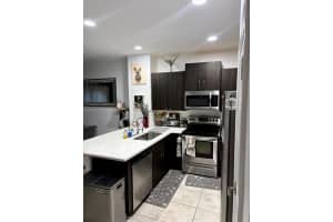 4002 Nw 11th Dr Lauderhill, FL 33313 - MLS#A11987150