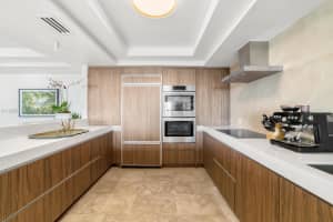 5600 Collins Ave D Miami Beach, FL 33140 - MLS#A11987152