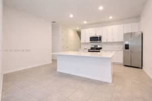 1613 Pelican Drive Davenport, FL 33896 - MLS#A11987153