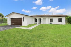 13615 Sw 72nd Ter, Miami