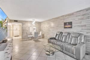 8301 Sands Point Blvd APT S205, Tamarac, FL 33321, - MLS#A11987209