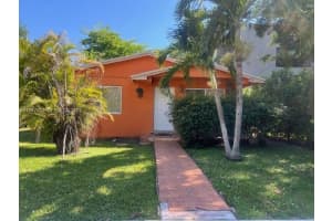 3366 Thomas Ave, Miami