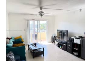900 NE 18th Ave APT 304, Fort Lauderdale, FL 33304, - MLS#A11987243