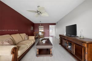 8051 Sunrise Lakes Dr E Apt 307, Sunrise, FL 33322, - MLS#A11987270