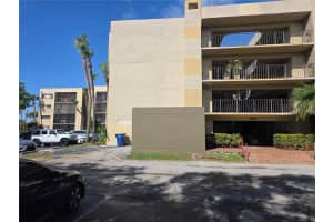 8615 Nw 8th St 319 Miami, FL 33126 - MLS#A11987275