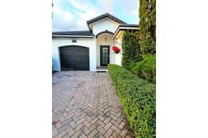 8003 Sw 158th Pl, Miami