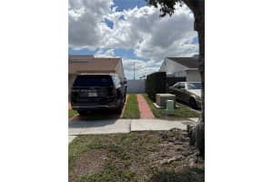 9612 Grand Canal Dr Miami, FL 33174 - MLS#A11987287