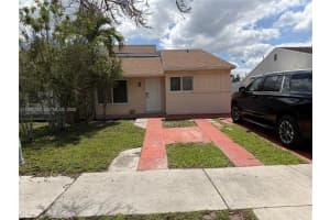 9612 Grand Canal Dr Miami, FL 33174 - MLS#A11987287