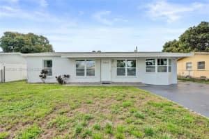 3320 Nw 18th St, Lauderhill