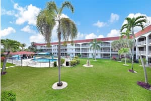 580 Egret Dr 122, Hallandale Beach