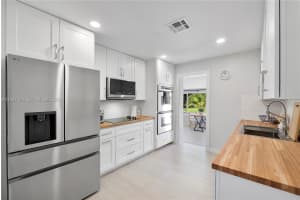 885 Camellia Ct Plantation, FL 33317 - MLS#A11987334