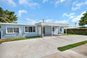 4525 Sw 112th Pl Miami, FL 33165 - MLS#A11987353