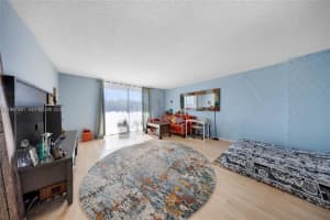 12500 Ne 15th Ave 312, North Miami