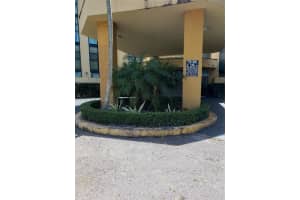 11800 Sw 18th St 327-4, Miami