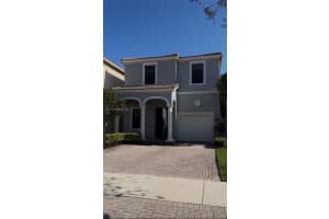 772 Ne 191st Ter, Miami